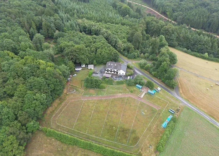 Haus Nirgendwo בית הארחה 3*